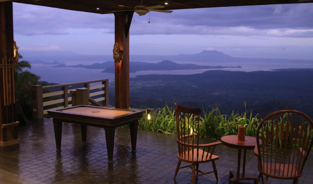 The Oriental Luxury Suites Tagaytay Tagaytay City Exterior foto